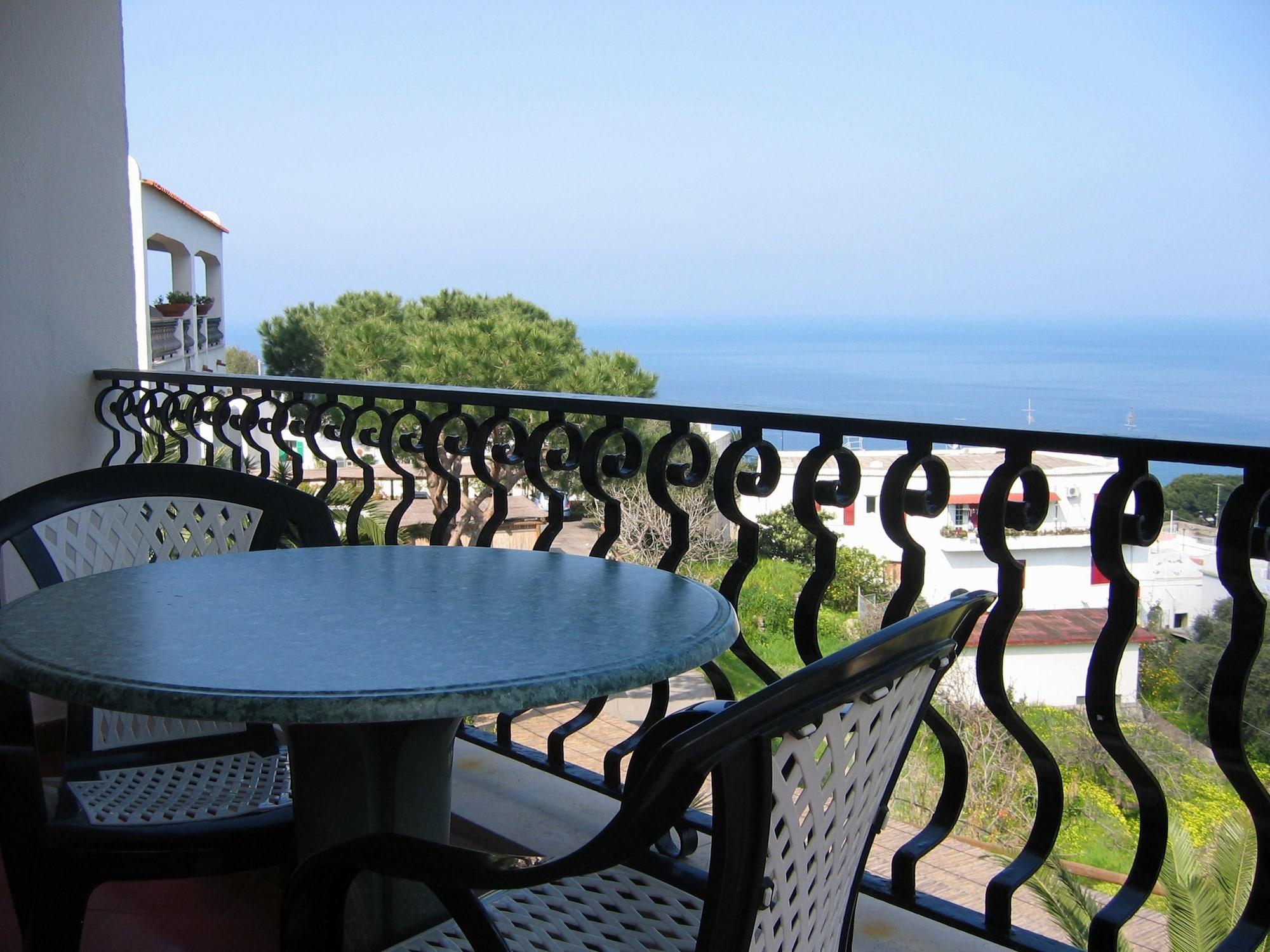 Hotel Parco Maria Terme Forio  Bagian luar foto